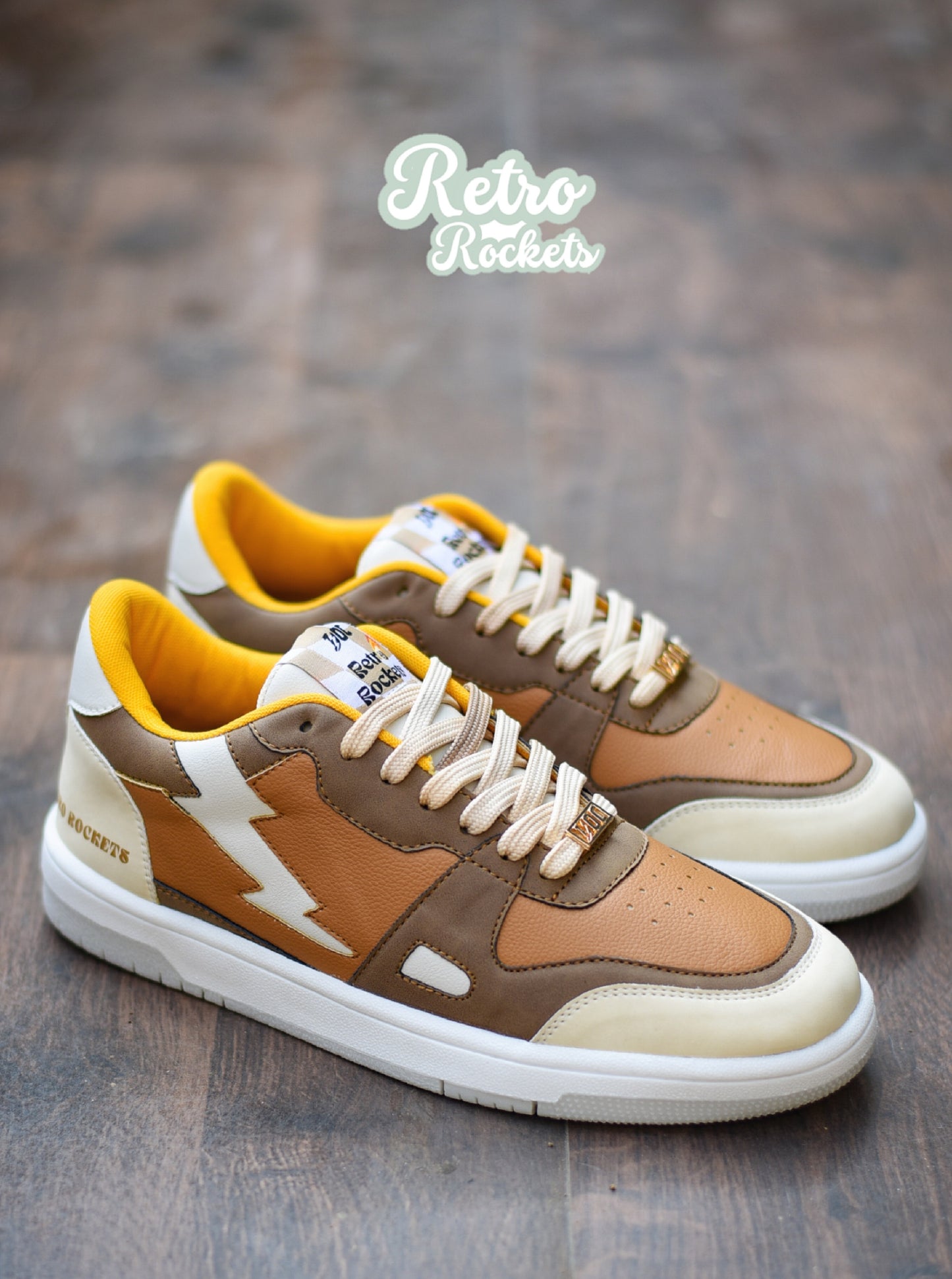 Retro Rockets LT / Tan