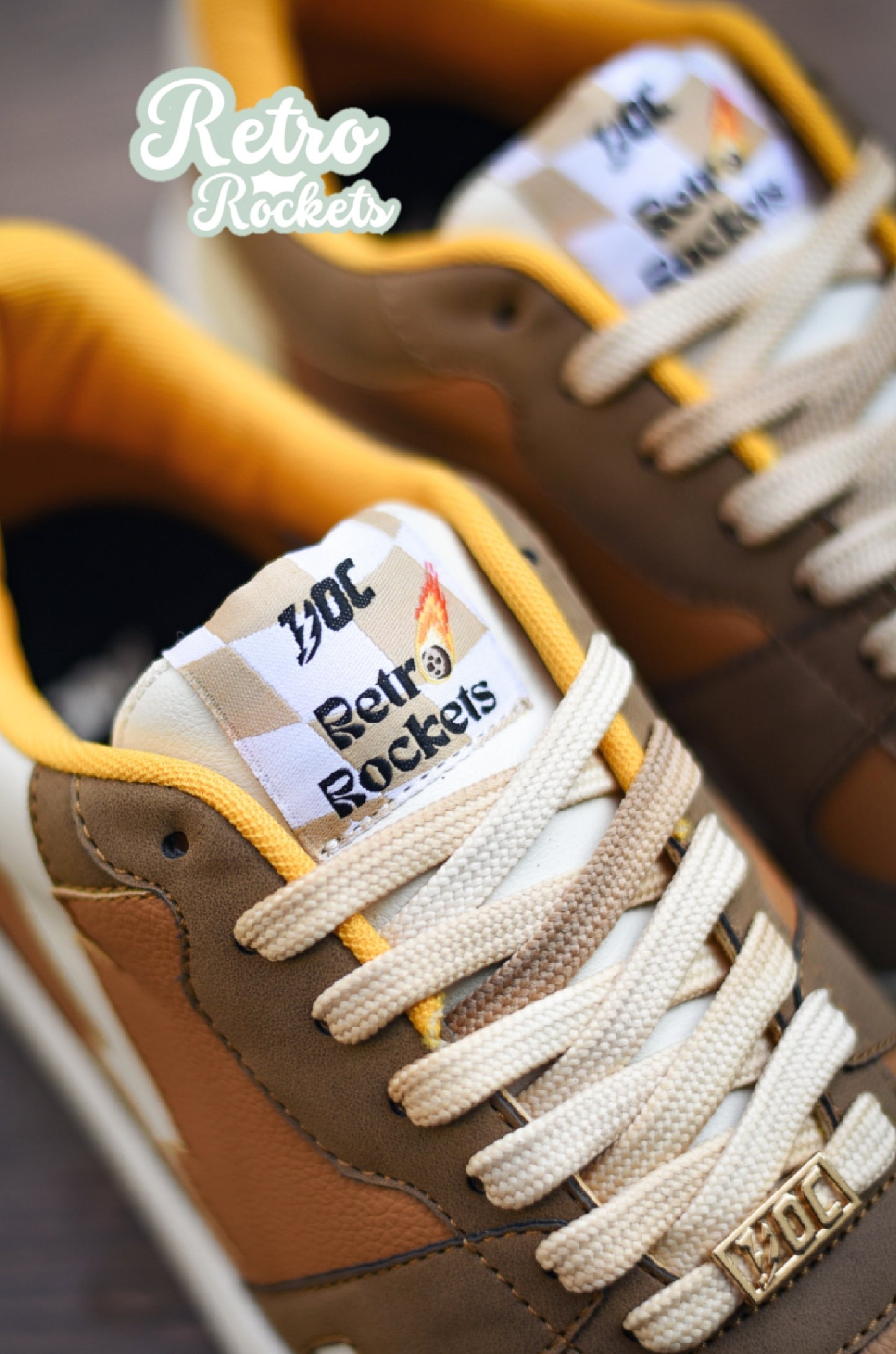 Retro Rockets LT / Tan