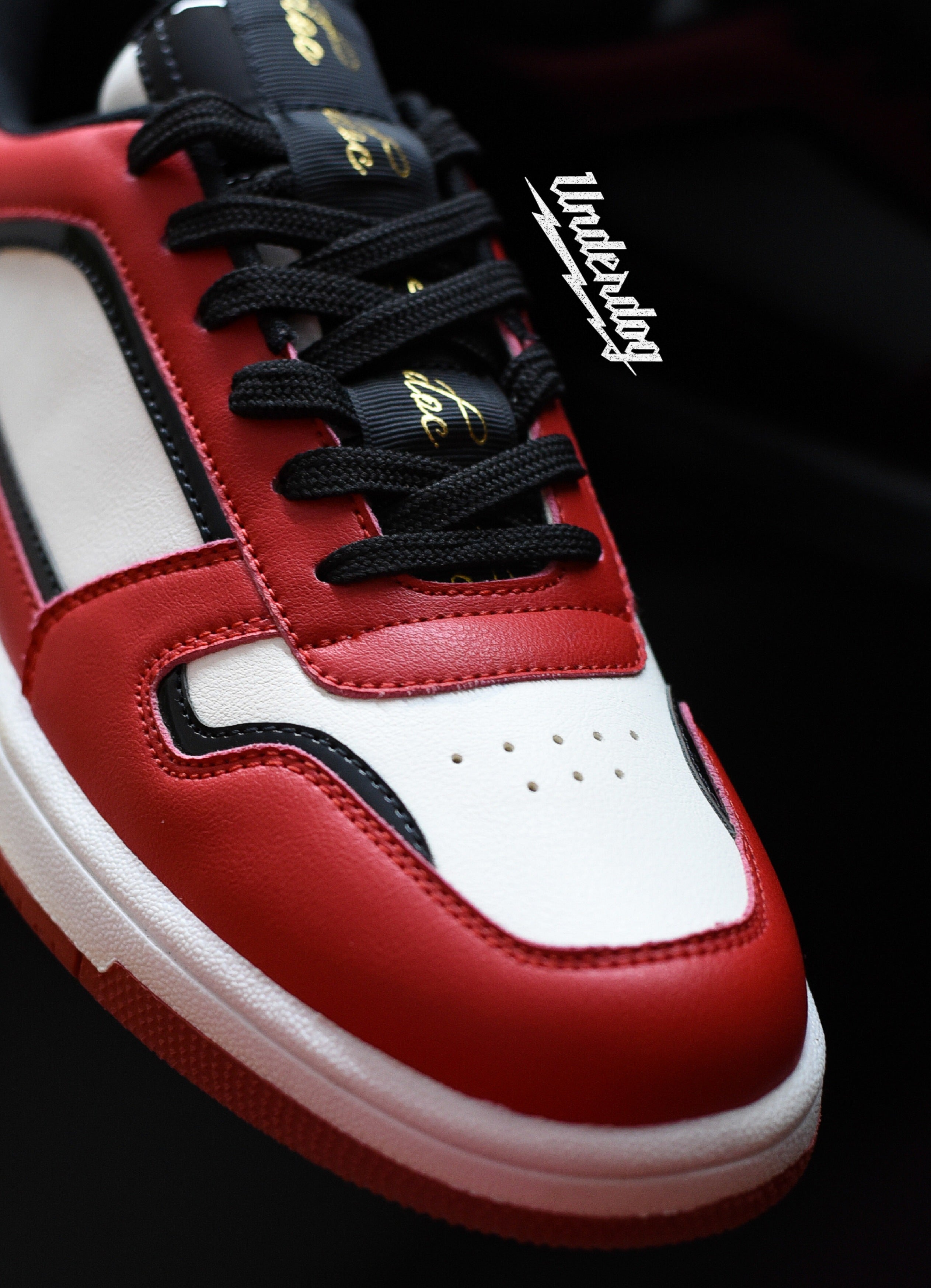Underdog LT / Red