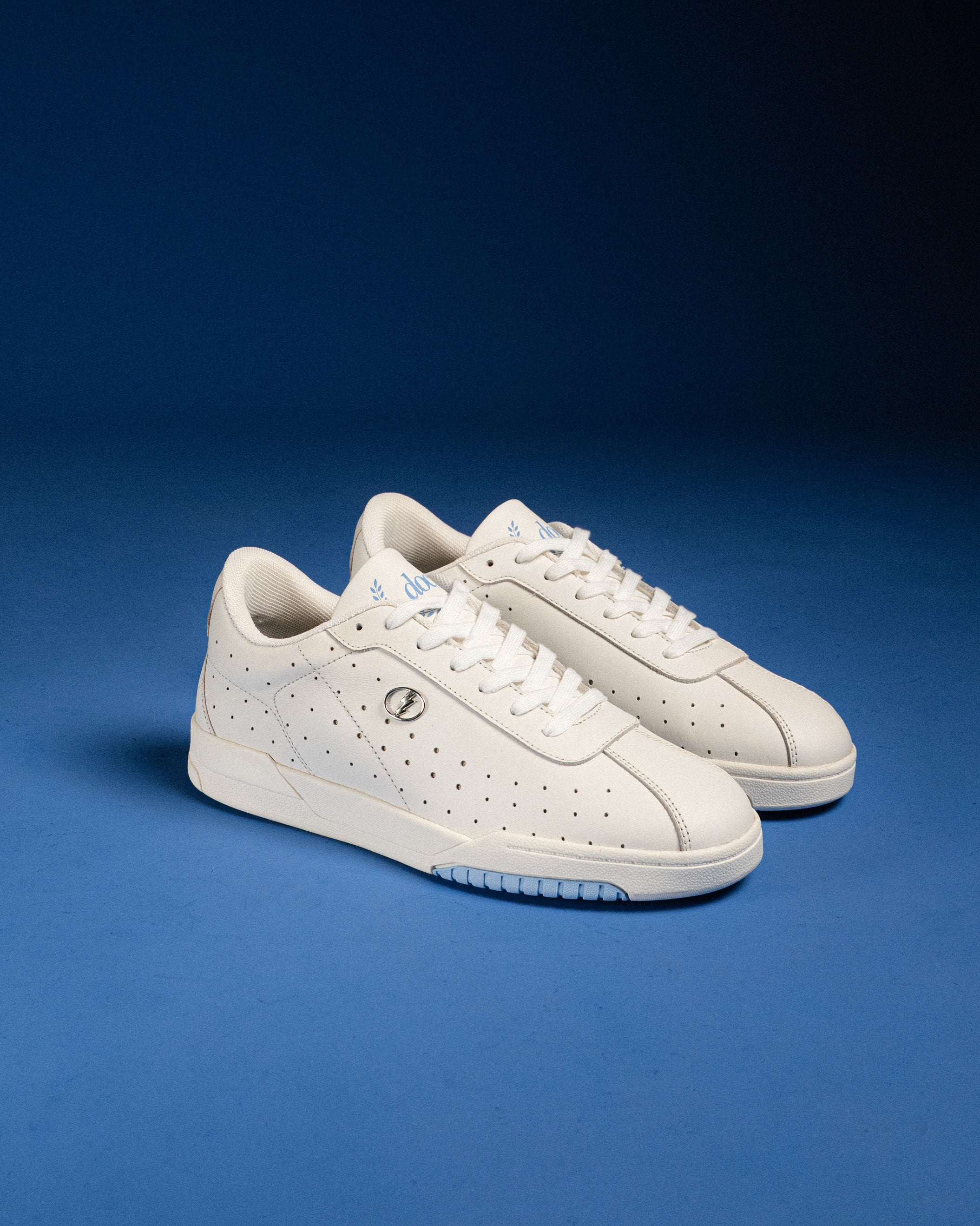 Crest / White