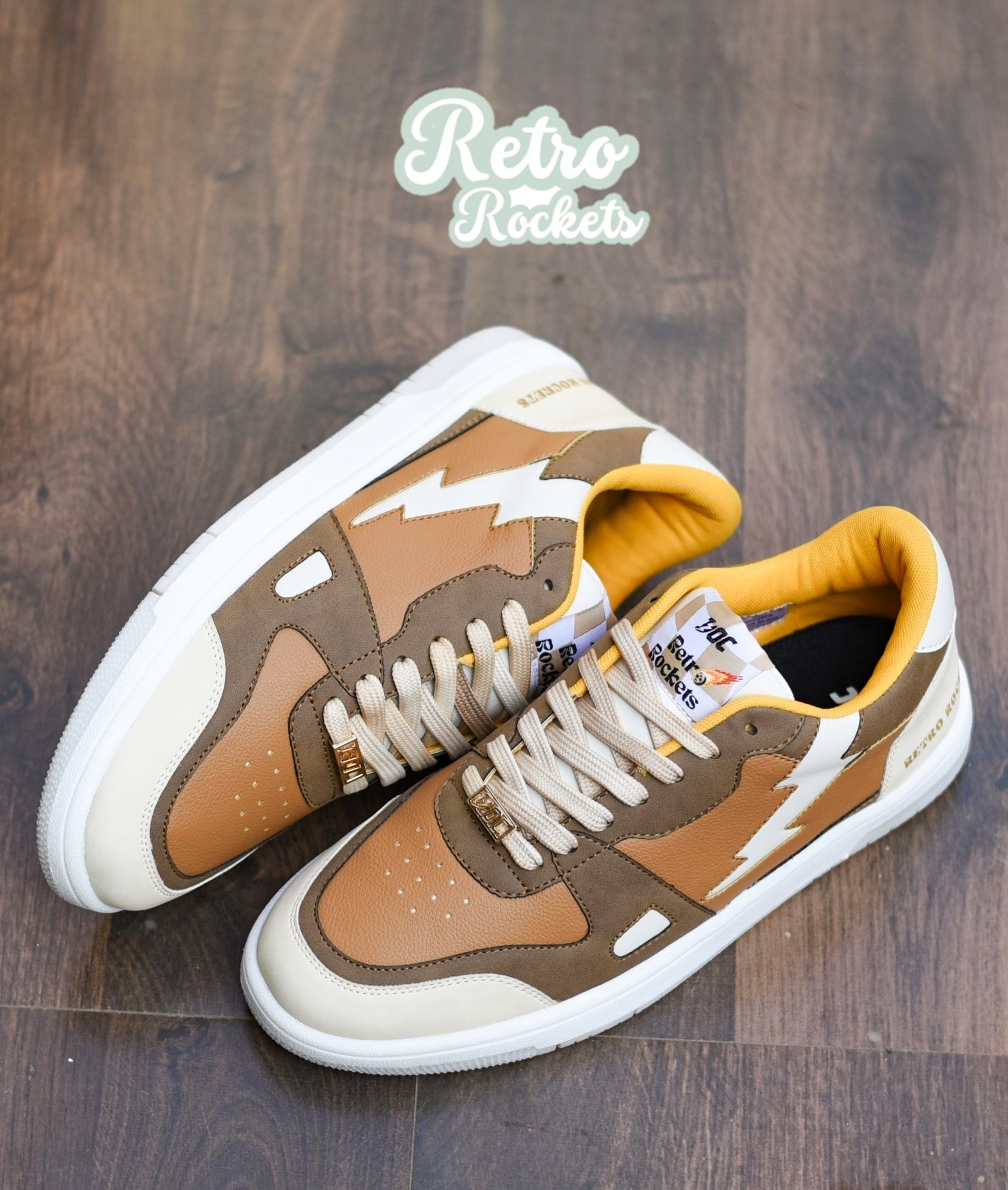 Retro Rockets LT / Tan