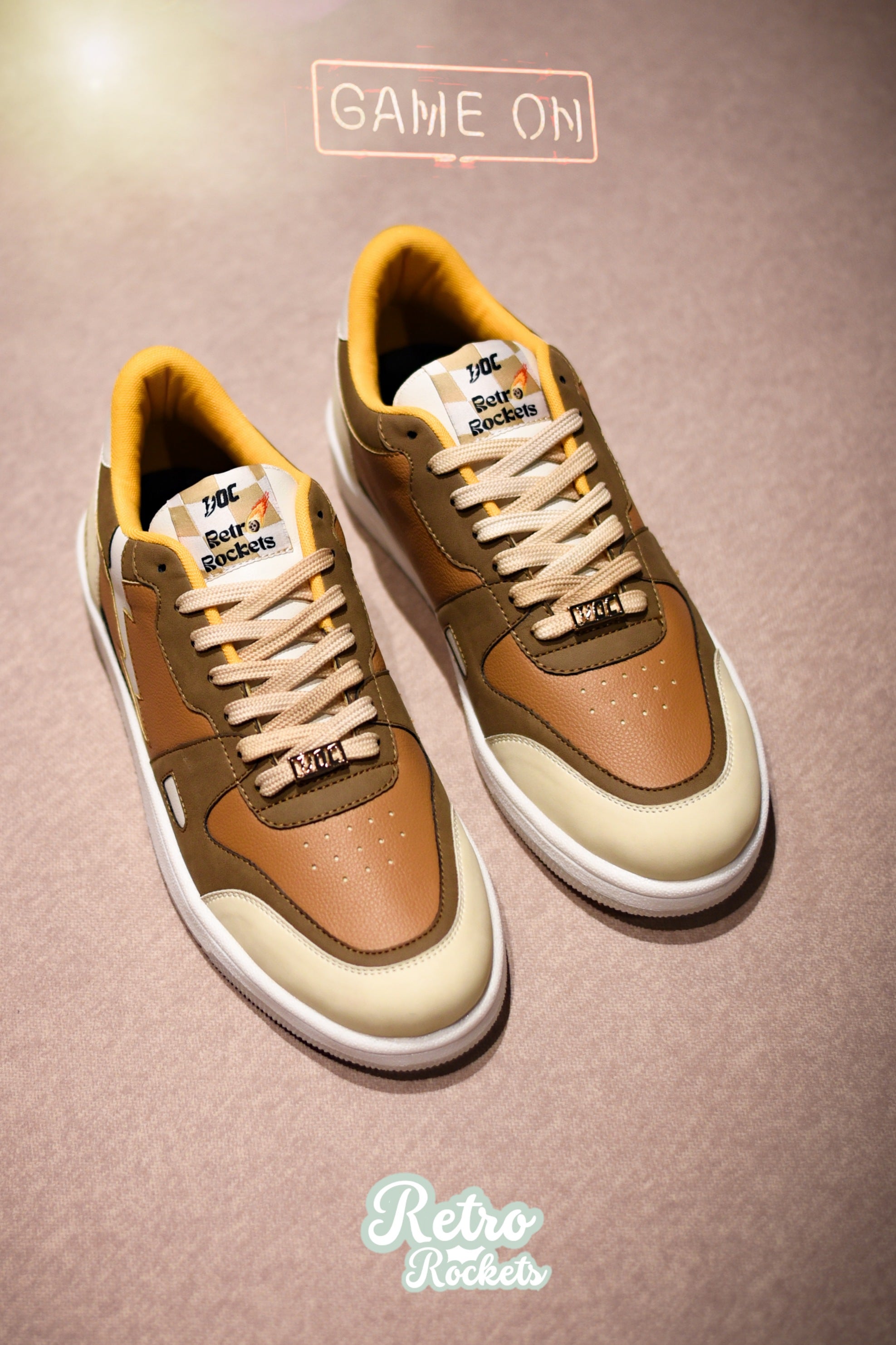 Retro Rockets LT / Tan
