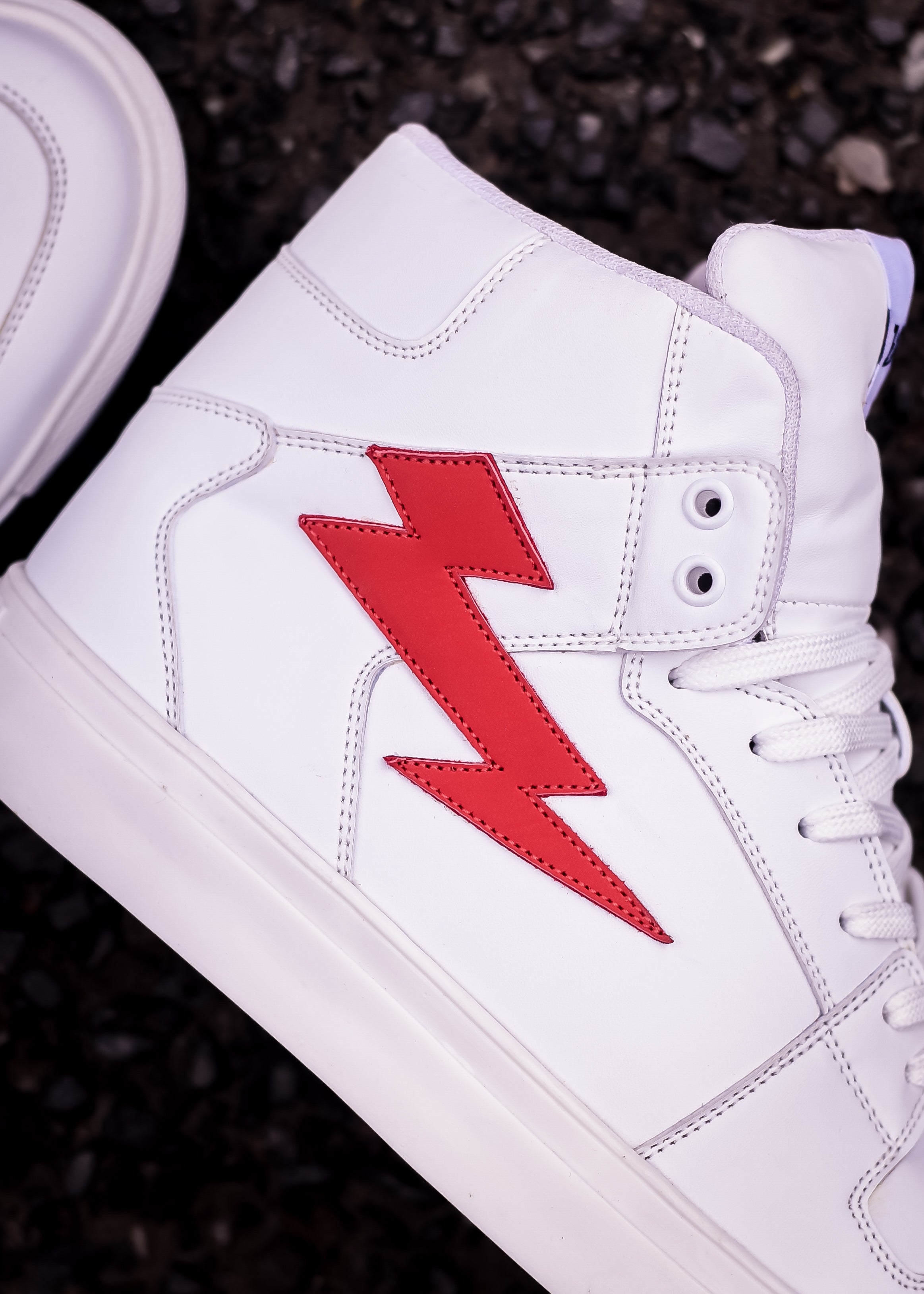 Austin MT / White