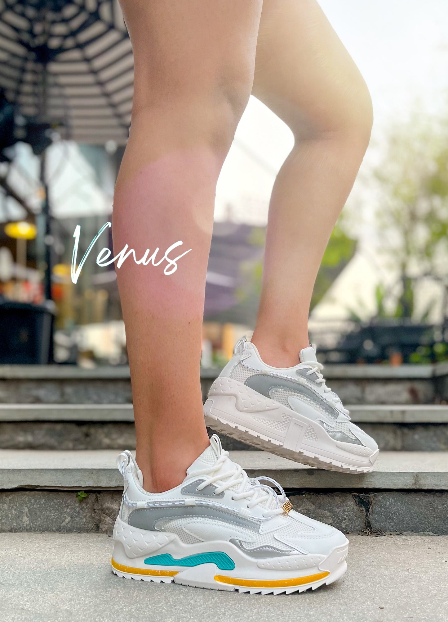 Venus LT / Blush White (Women)