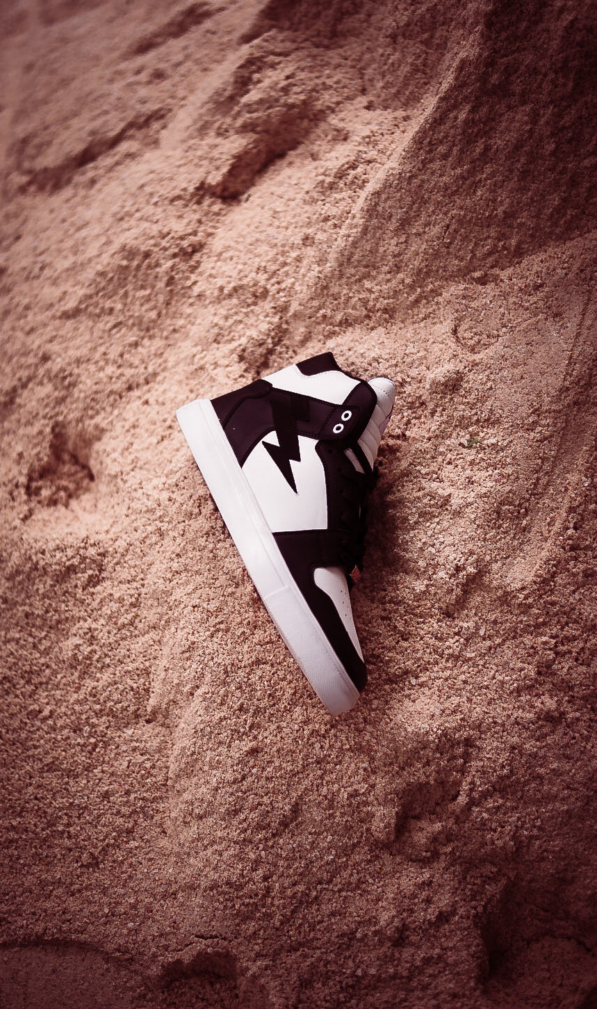 Austin MT / Panda Black