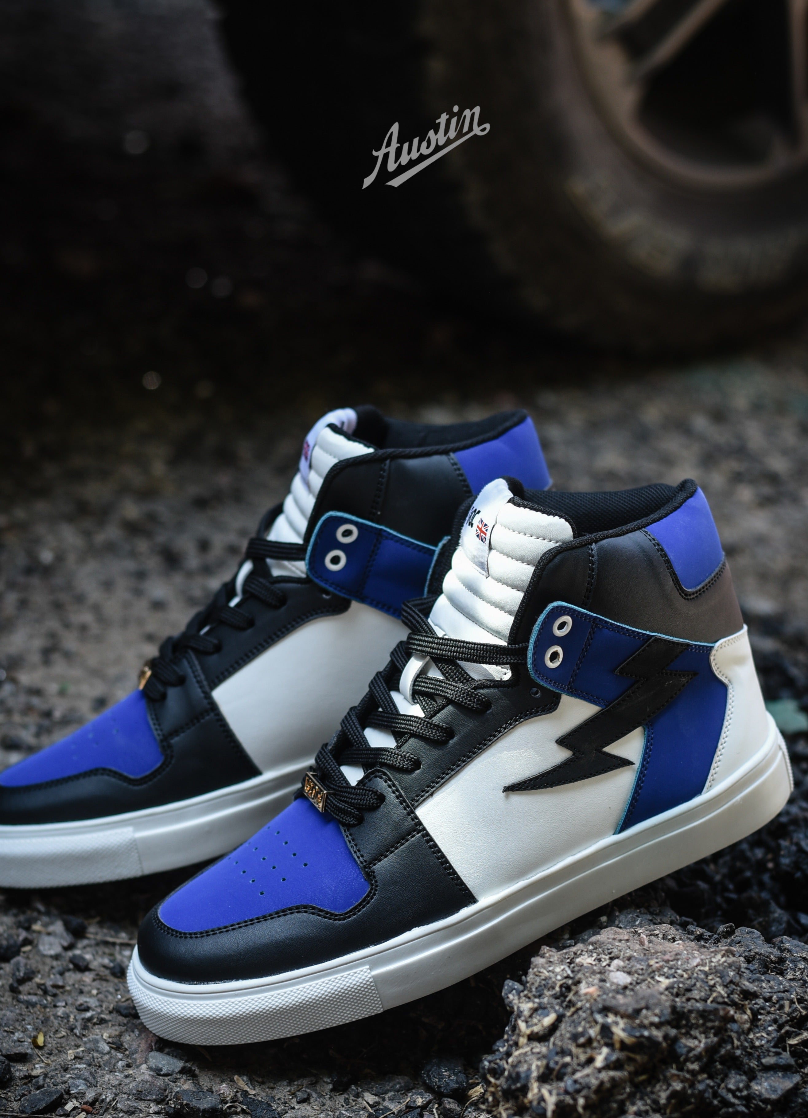 Austin MT / Lighting Blue